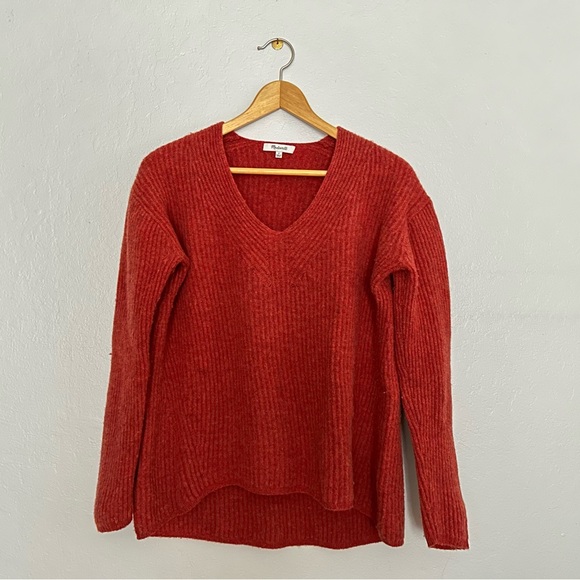 Madewell 100% Merino Wool Oversized V Neck Sweater - Picture 3 of 7